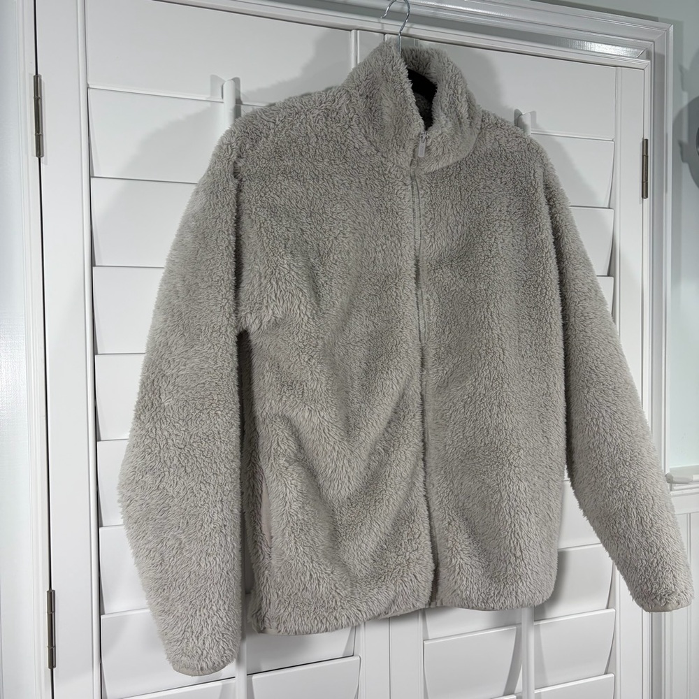 PINK Victoria's Secret Soft Fuzzy Fleece - Picture 4 of 8